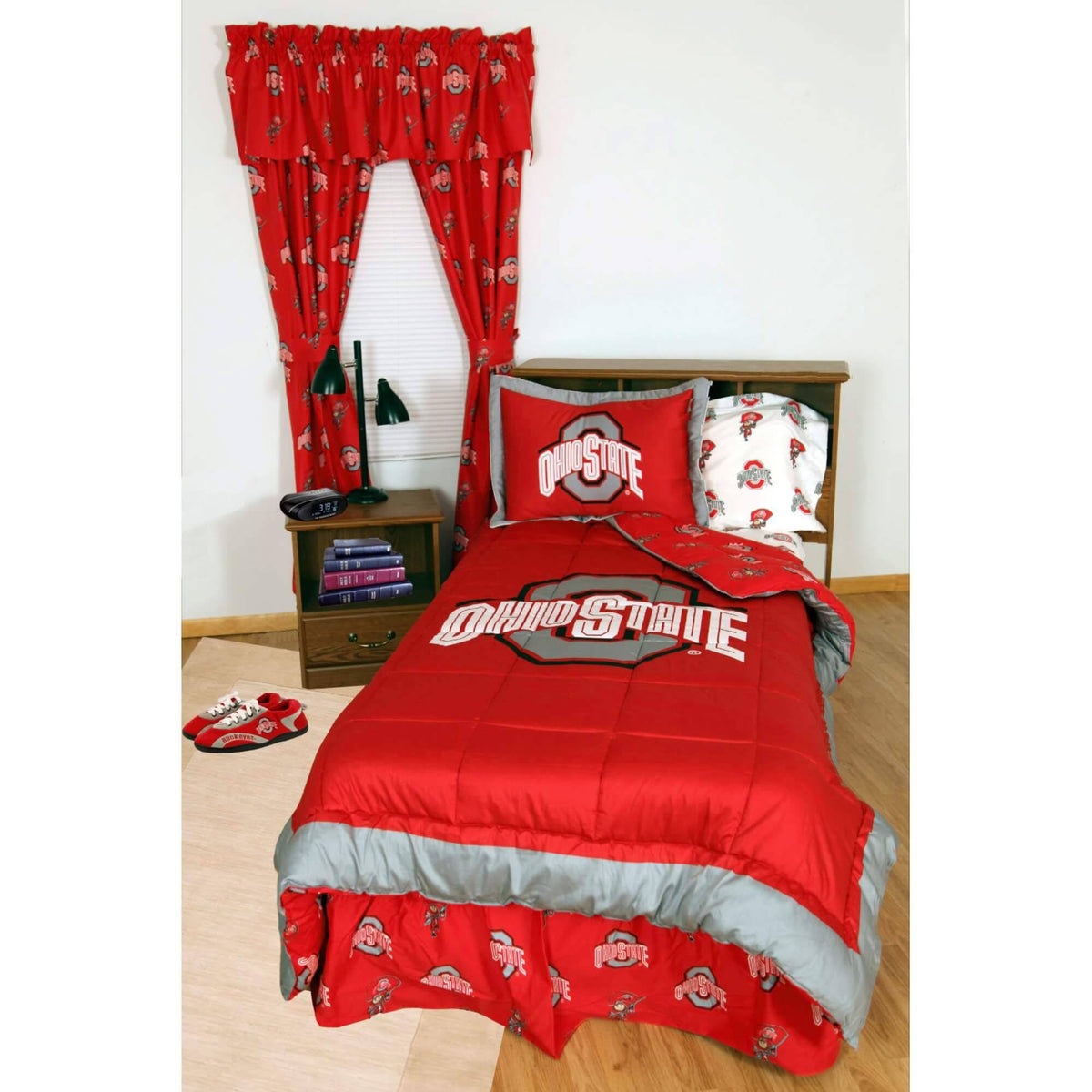 Full Bed in A Bag with White Sheets E669
