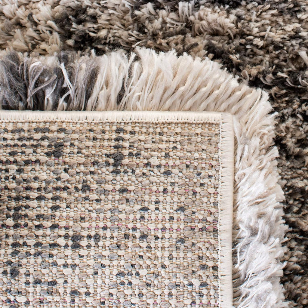 Cream & Grey 6' x 9' Non-Shedding Area Rug C92221