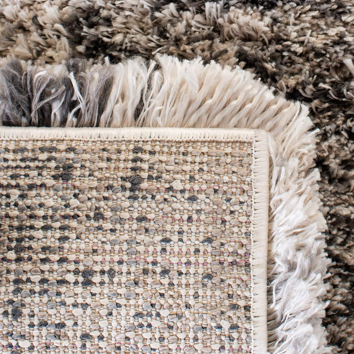 Cream & Grey 6' x 9' Non-Shedding Area Rug C92221