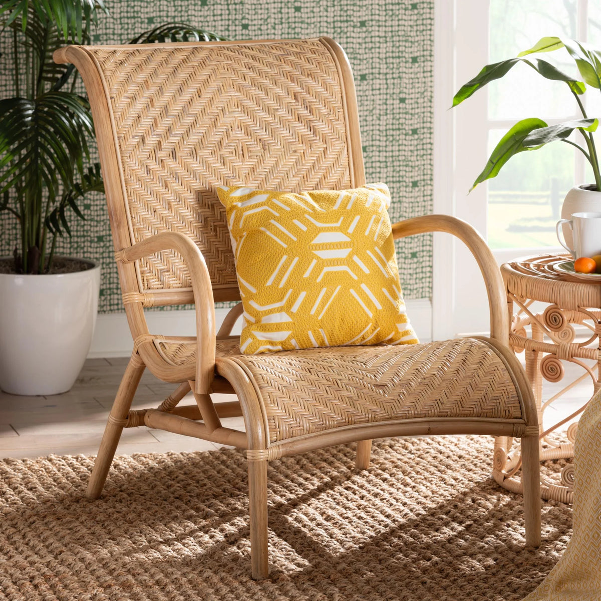 Natural Brown Rattan Lounge Chair M3379
