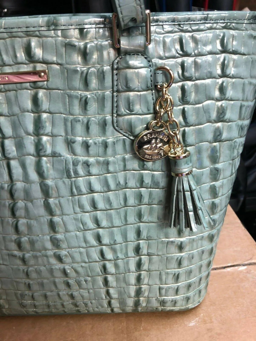 Medium Tote A487