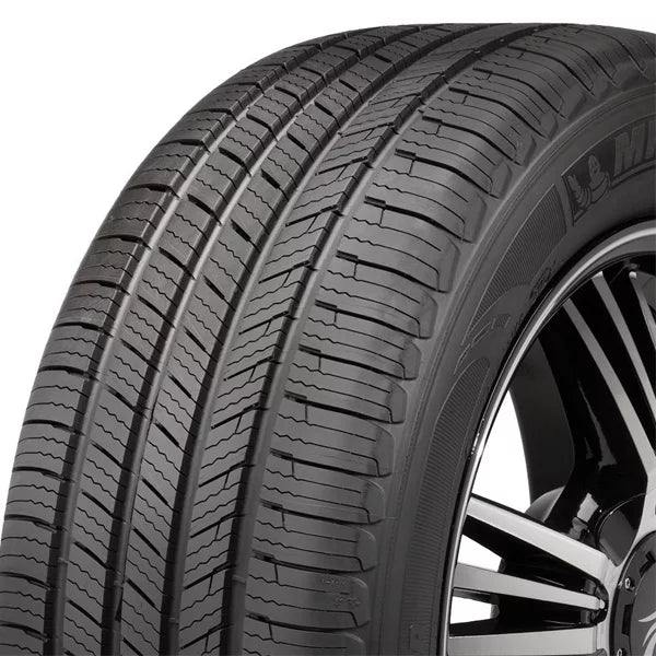 All-Season 235/45R19 95H Tire Q380