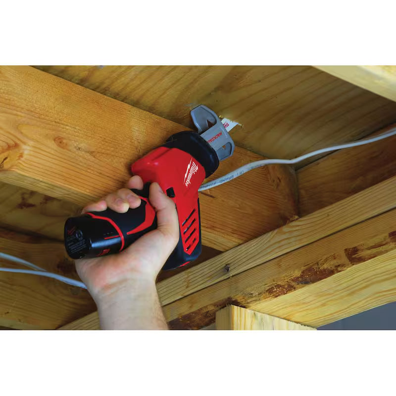 12V Cordless Reciprocating Saw Kit with Battery, Charger and Tool Bag U950