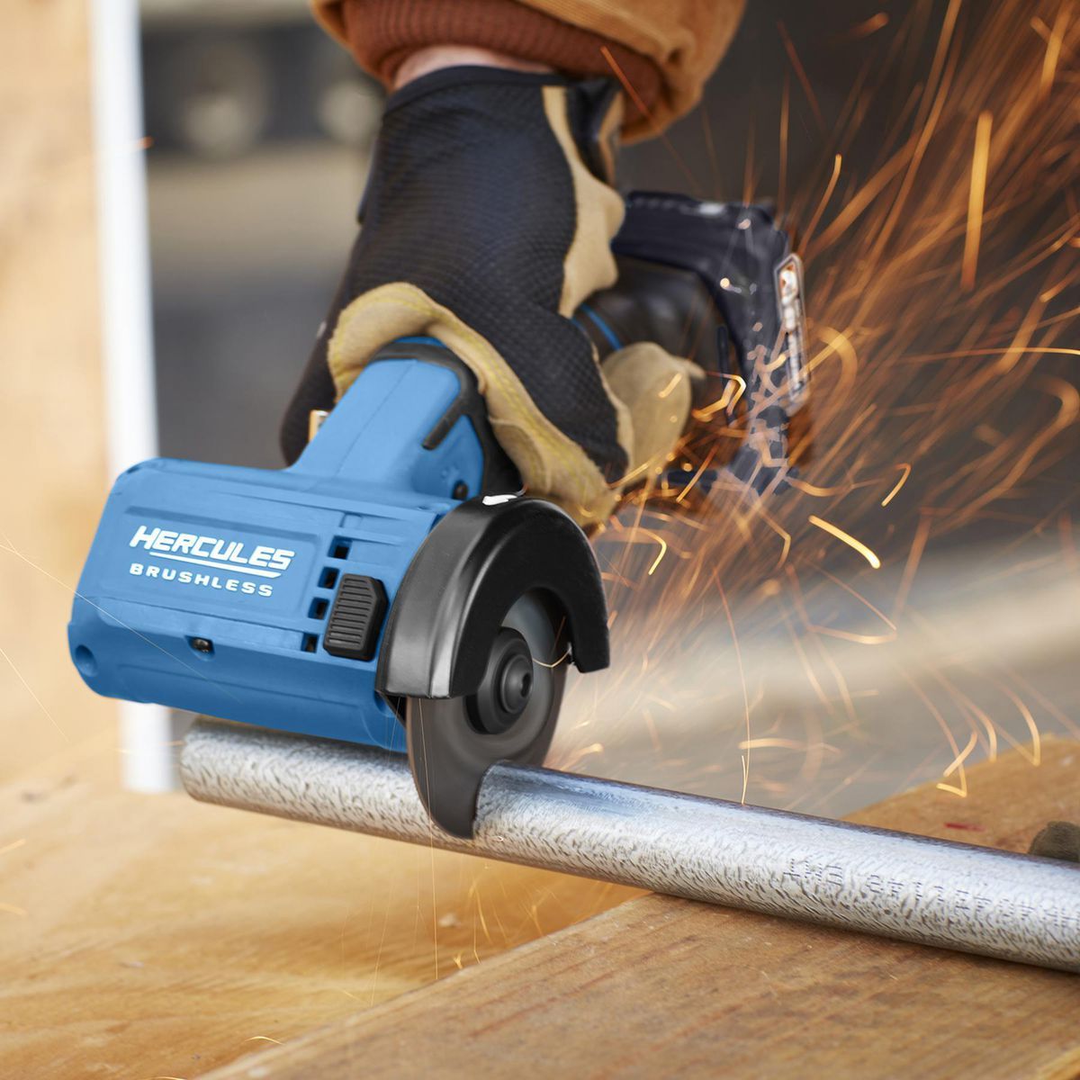 12V Brushless Cordless 3 in. Cut-Off Tool D6372